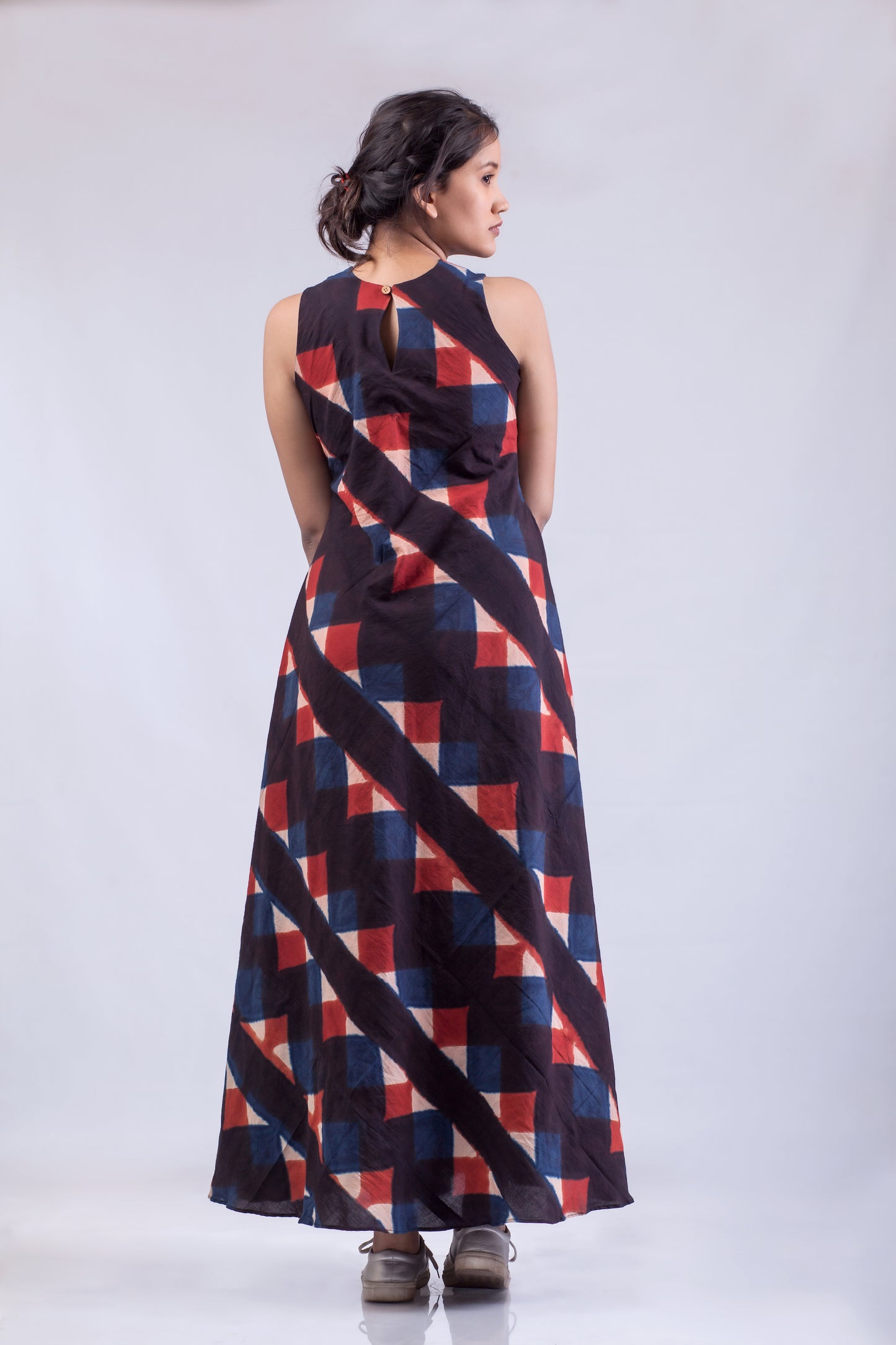 Luna - Cut Sleeved Dress